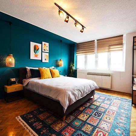 Cozy Bright Central Pristina Exterior photo