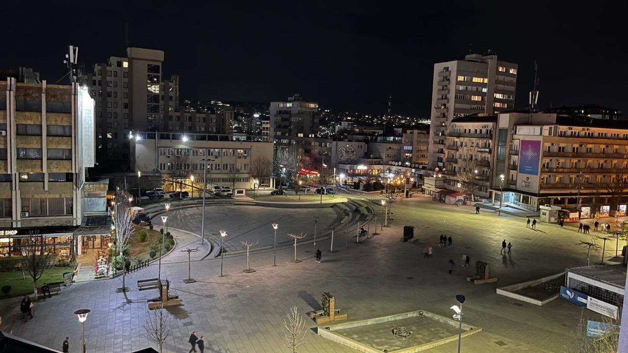 Cozy Bright Central Pristina Exterior photo